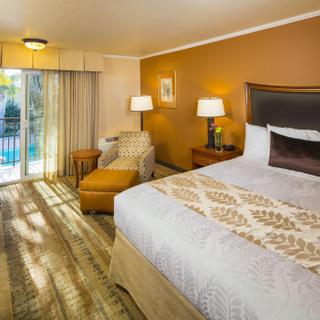 Best Western Plus Royal Oak Hotel | San Luis Obispo, California | One king bed room with balcony