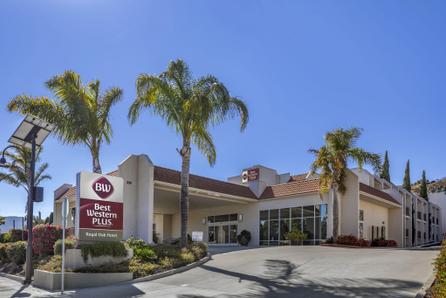 Best Western Plus Royal Oak Hotel — photo
