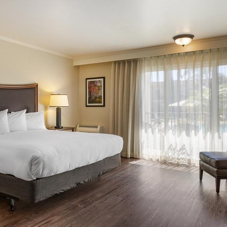 Best Western Plus Royal Oak Hotel — photo